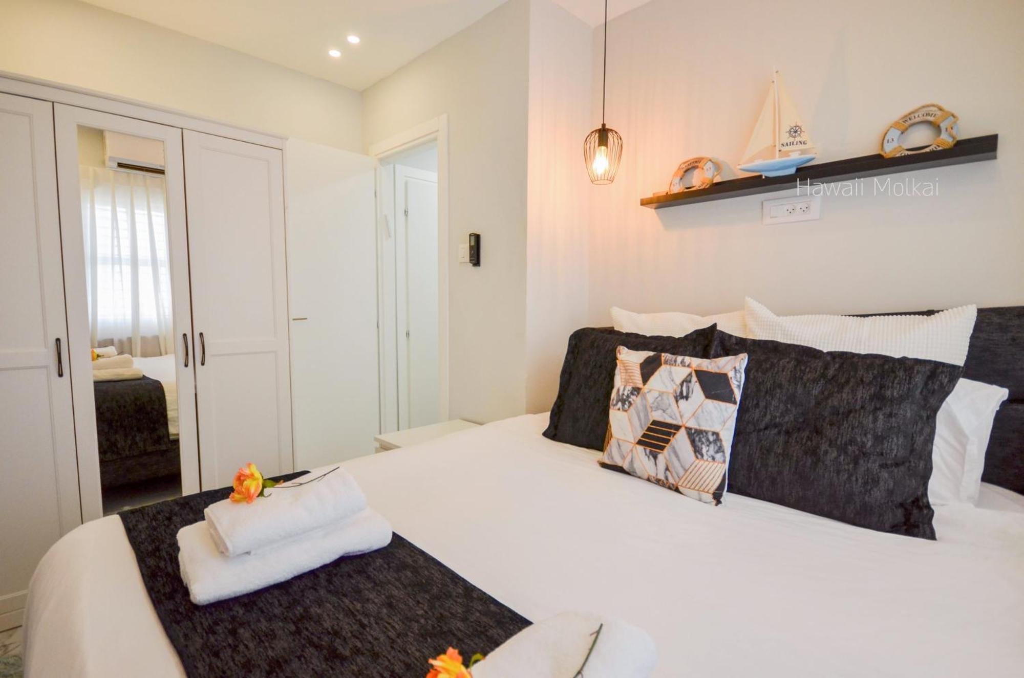 Amazing Studio And 1 Bedroom Apartments In 엘라트 외부 사진